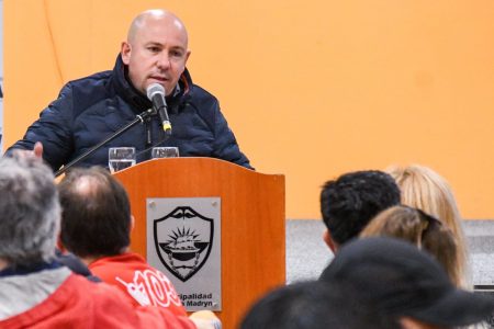 Sastre presentó nuevas capacitaciones para empleados municipales sobre bienestar laboral e inteligencia emocional