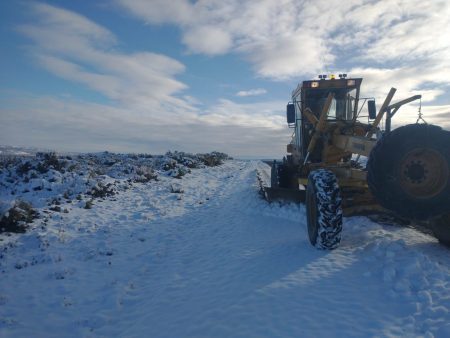 Chubut refuerza el operativo para asegurar la circulación en rutas provinciales tras intensas nevadas