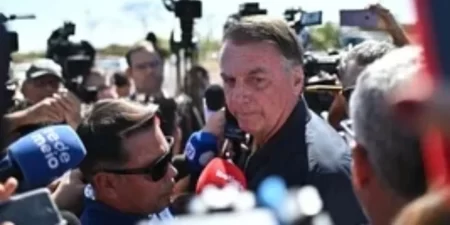 Medidas cautelares a Jair Bolsonaro
