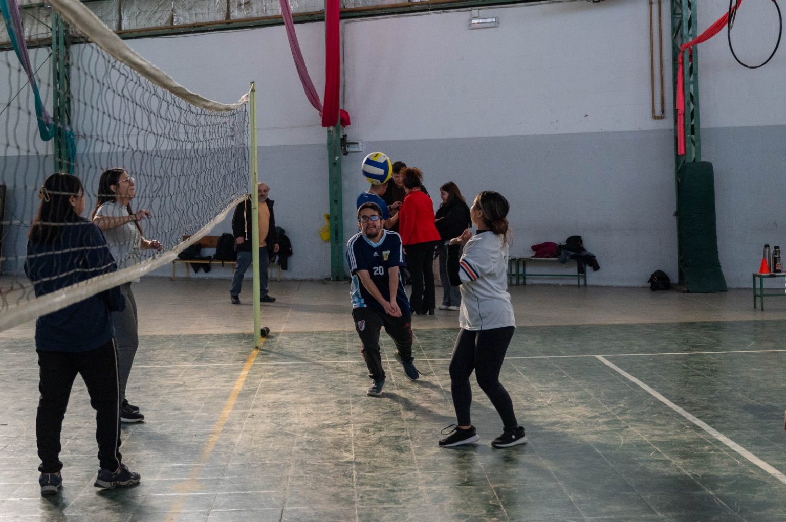 Comodoro impulsa nuevos programas para jóvenes