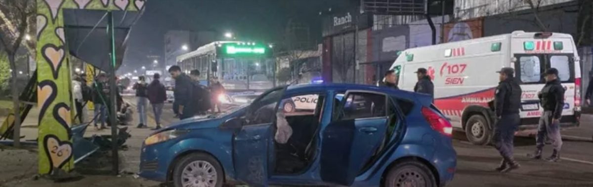 Conducía ebrio, chocó, hirió a 10 personas y lo golpearon