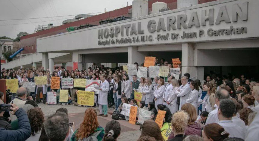 Crisis del Hospital Garrahan preocupa a habitantes de Comodoro