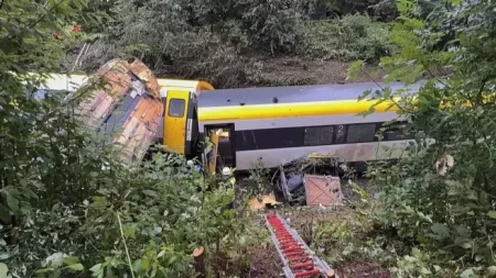 Tragedia en Alemania: descarrila un tren en Baden-Wurtemberg y deja tres muertos