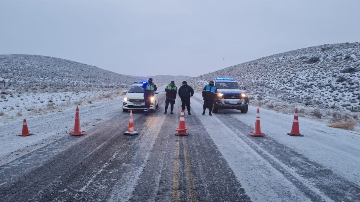 El Gobierno desarrolla operativos preventivos ante las bajas temperaturas e intensas nevadas