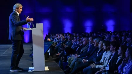 El Tesoro aumento sus reservas casi en US$1.000 millones: qué hizo para evitar al Banco Central