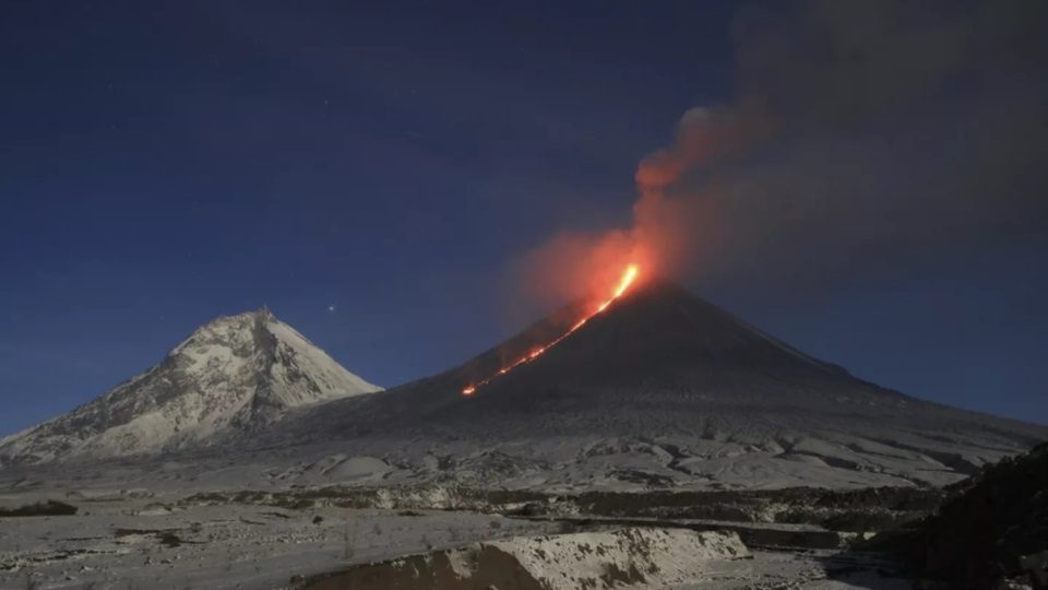 Entró en erupción un volcán despues del terremoto
