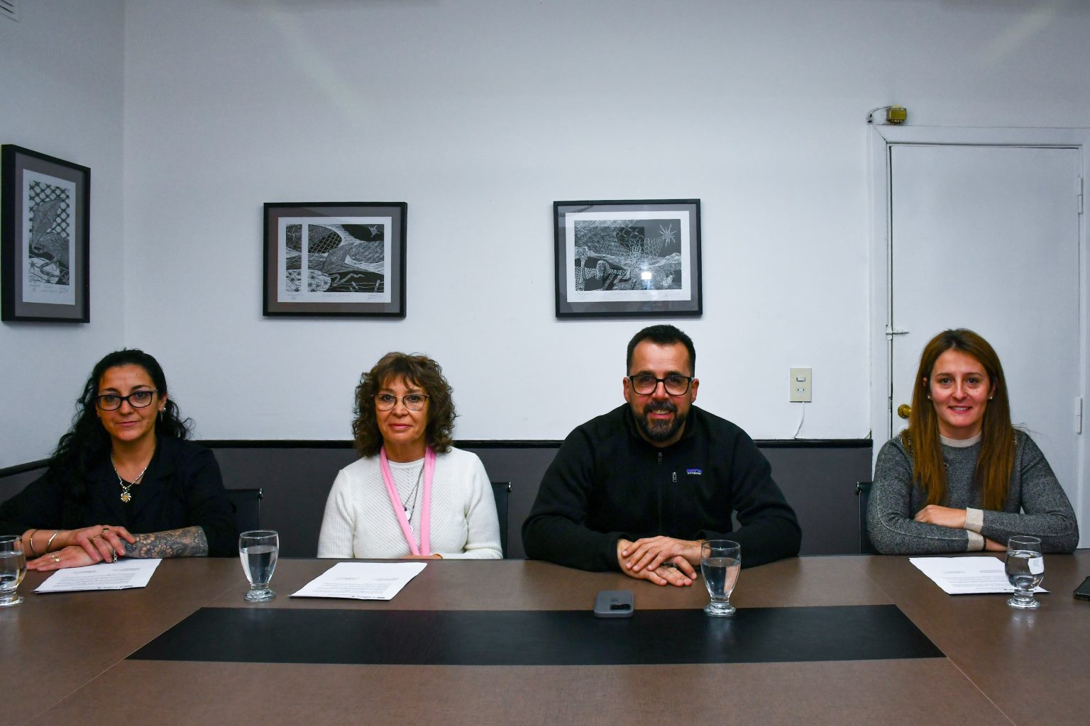 Esquel entrega aportes a escuelas y organizaciones para mejorar infraestructura y promover eventos comunitarios