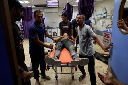 Al menos 20 personas murieron en un punto de distribución de ayuda en Gaza durante una estampida en Khan Yunis