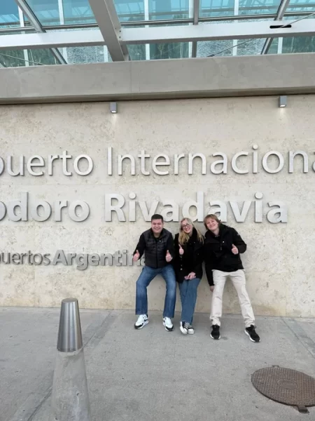 Treffinger recibe a Iñaki Gutiérrez y Eugenia Rolón para expandir La Libertad Avanza en Chubut