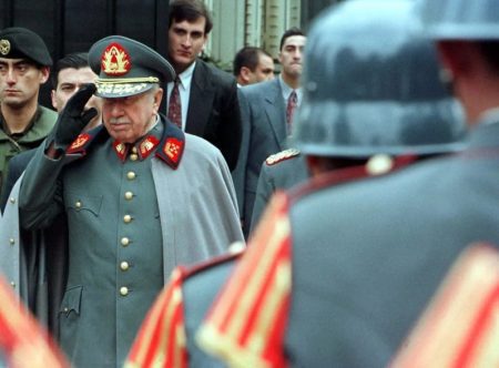 Justicia ordenó a los herederos de Pinochet devolver 16 millones de dólares al Estado