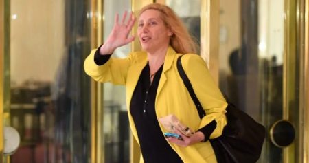 Karina Milei fija posición en la interna libertaria