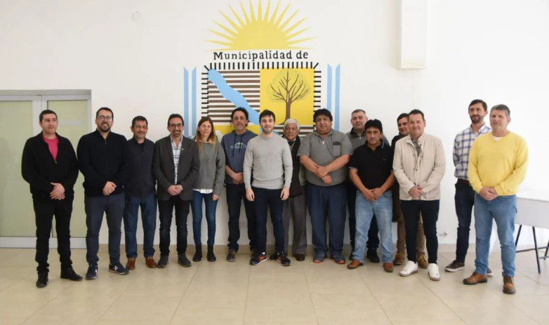 Matías Taccetta y los intendentes de la cordillera debaten la situación económica
