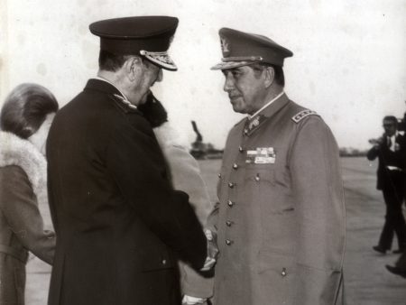 Perón le vendió armas a Pinochet