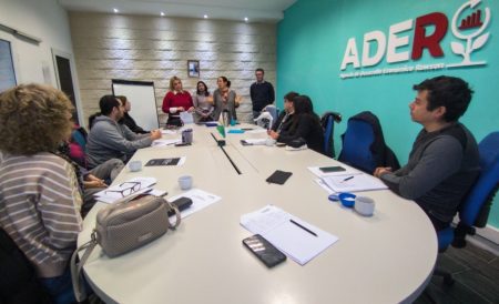 Taller de orientación gratuita Rawson y ADER