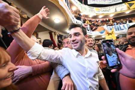 Nacho Torres presentó el frente Despierta Chubut