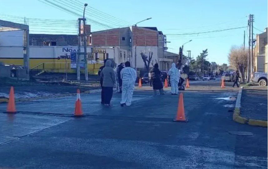Una mujer perdió la vida mientras caminaba por una ciudad de Chubut
