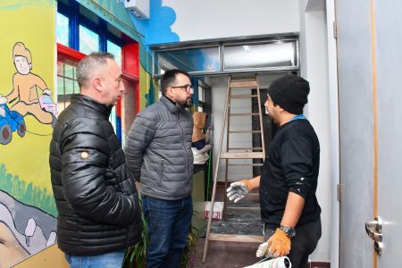 Continúan con el Programa de Mantenimiento Escolar en Esquel