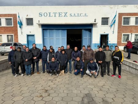 Merino esta a disposición de los trabajadores de Soltex y anunció medidas de apoyo