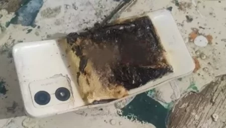 celular explotó dentro de la Escuela N° 750