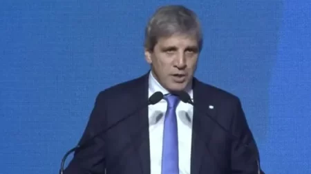 Luis Caputo plan económico