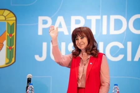 Casación cuestiona la virtualidad total y la frecuencia semanal de audiencias en el juicio a Cristina Kirchner