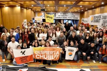 Jóvenes de toda la provincia debatieron sobre política en encuentro de Despierta Chubut en Trelew