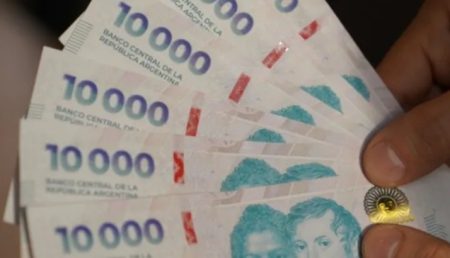 En septiembre, los titulares de la mínima cobran casi $400.000 en ANSES
