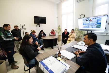 Comodoro: Gómez recorrió La Floresta para avanzar en obras y servicios
