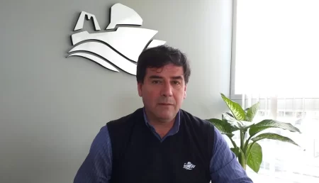 Jorge Frías pidió repensar el modelo pesquero tras la parálisis de la flota langostinera
