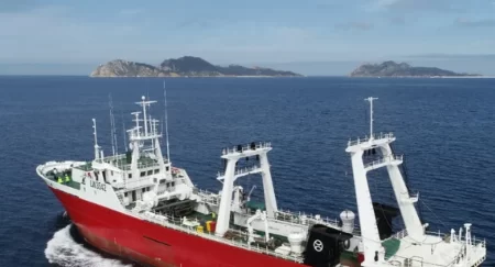 Acuerdo entre SOMU y empresarios pesqueros pone fin al conflicto y habilita la zafra de langostino