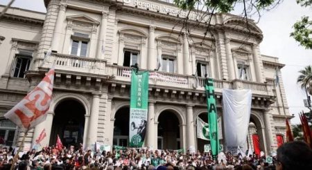 Vuelve el conflicto al Hospital Bonaparte, denuncian guardias sin personal y faltante de medicamentos