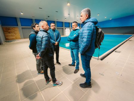 El protocolo de pruebas en el natatorio del Centro de Encuentro de Esquel avanza con éxito