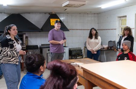 La Municipalidad de Rawson dio inicio a talleres gratuitos para jovenes