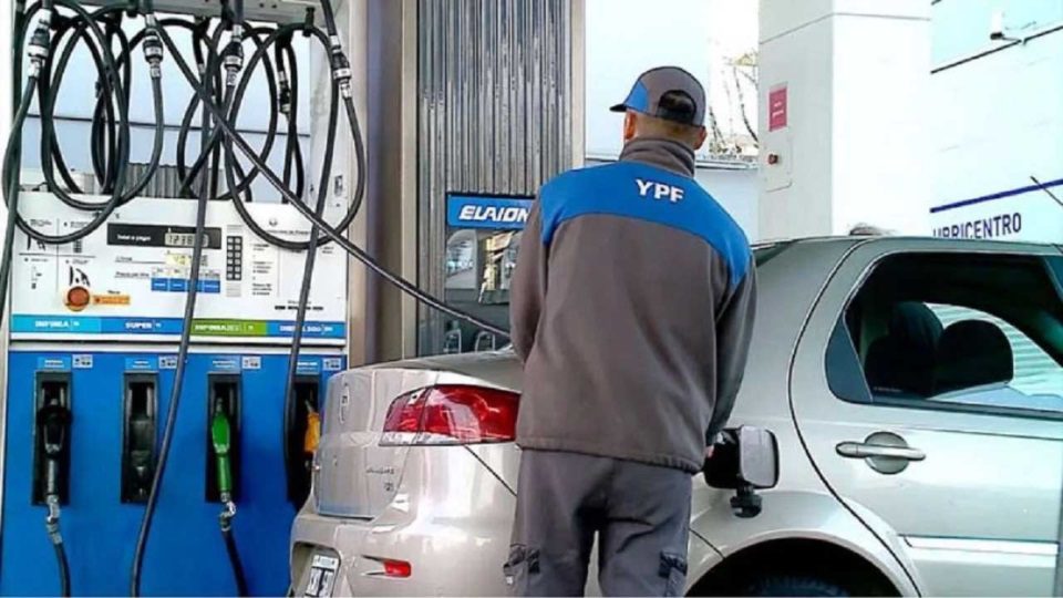 YPF deja de informar los aumentos de combustibles