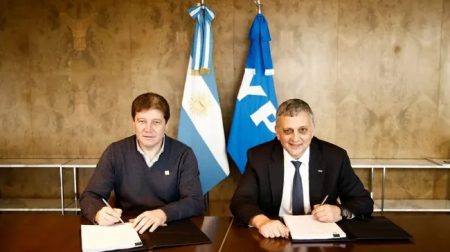 YPF inició formalmente el traspaso de sus operaciones en Tierra del Fuego