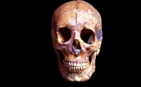 crecen las uñas y el cabello después de la muerte