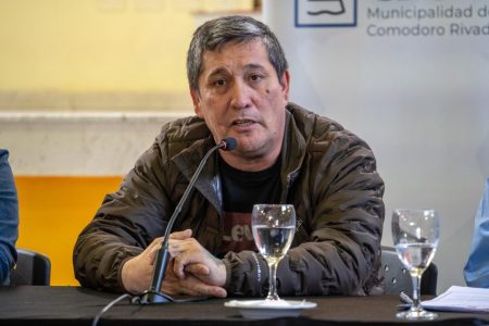 Silva alertó por 1.600 desocupados en la construcción y criticó la falta de obras en Comodoro y Chubut