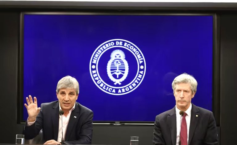 licitación Gobierno dólar