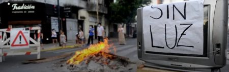 El Gobierno prepara un plan para que usuarios reduzcan consumo eléctrico