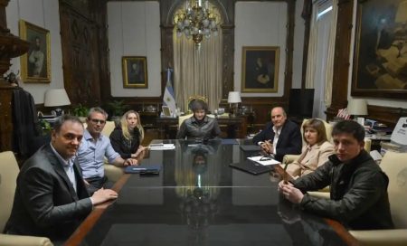 Javier Milei reunió a su mesa política nacional