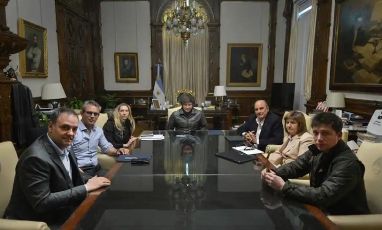 Javier Milei reunió a su mesa política nacional