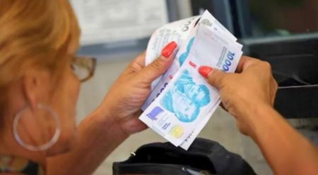 Jubilados reciben doble compensación económica en septiembre