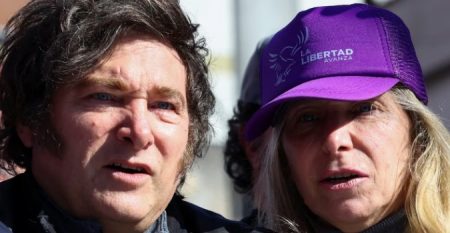 Milei prepara cambios en el Gobierno la sombra de los audios y la pelea con Santiago Caputo