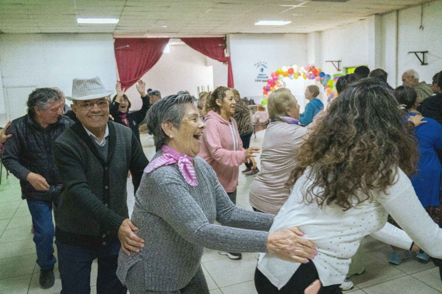 Exitosa apertura en la tercera edición de la Colonia recreativa de personas mayores en Rawson