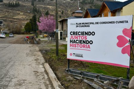 Esquel: Avanza el Plan Municipal de Cordones Cuneta en el barrio Luque