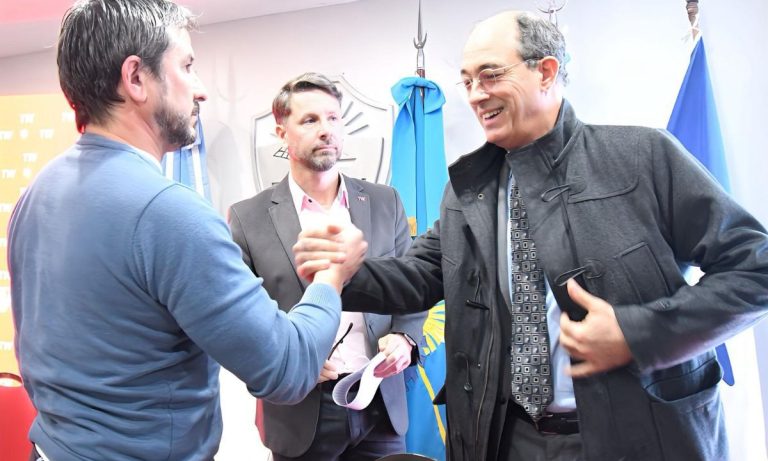 Merino: “Cumplimos con el pago de la primera cuota del Loteo Belgrano” en Trelew