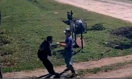 el hijo de un concejal de Fuerza Patria creyó que un vecino era militante de LLA y le partió la mandíbula