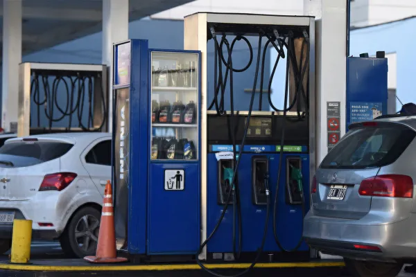 Suben los combustibles en Chubut: los nuevos precios de nafta y gasoil