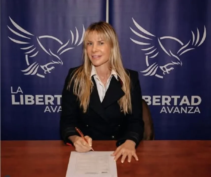 Karen Reichardt, de los sets de TV a encabezar la lista libertaria tras la baja de Espert