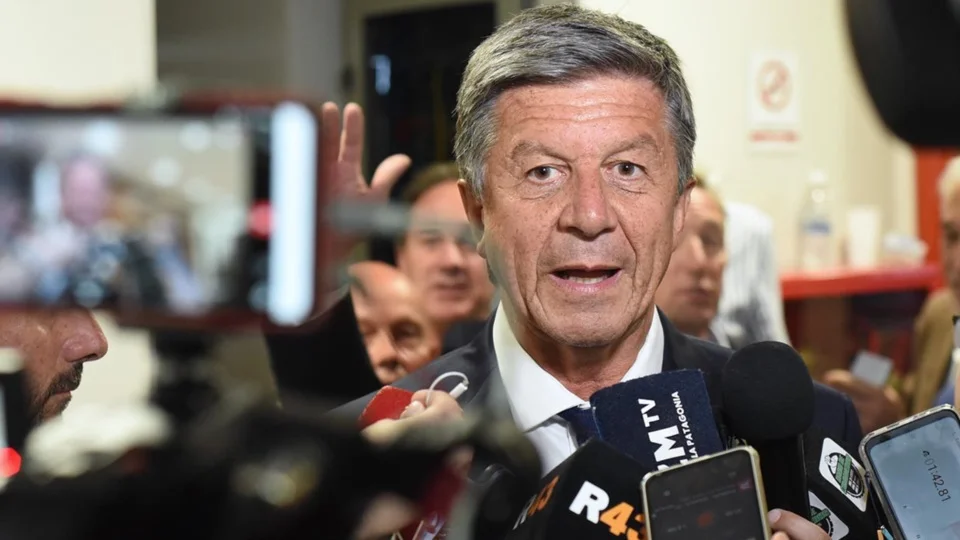 Menna celebró el respaldo ciudadano a la eliminación de los fueros: “Chubut marcó un hecho histórico de transparencia institucional”